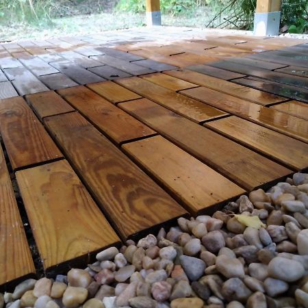 Glamping V Sadu Hotel Sadska Luaran gambar
